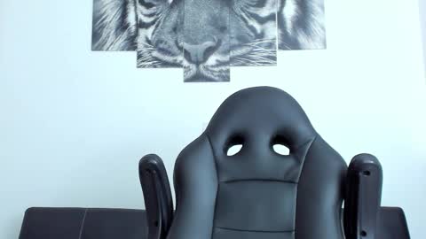 Eli online show from December 3, 2:51 pm