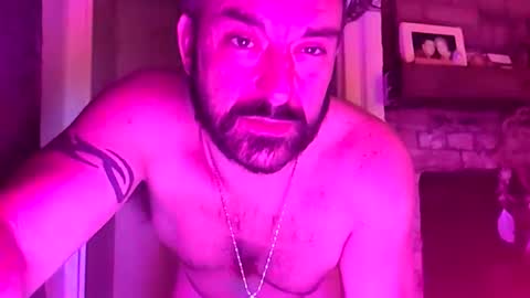 hungitalian40 online show from July 29, 6:24 am