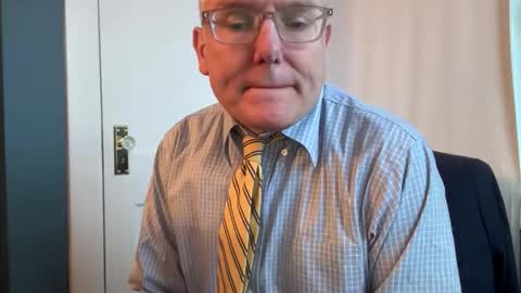 AARON online show from December 4, 1:33 pm