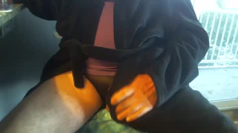 hungryluver online show from December 3, 4:22 pm