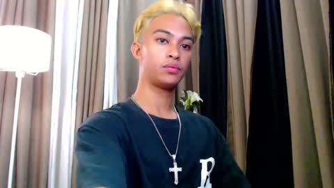 hunk_edward online show from June 12, 1:21 pm