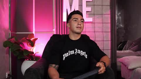 hunk_ryan online show from October 13, 7:49 pm