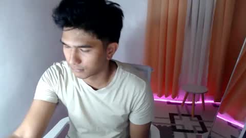 hunkdrey online show from March 28, 2:02 am