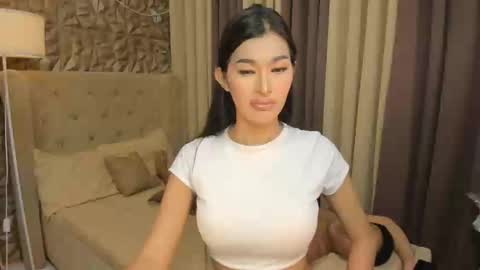 hunkhomerontop online show from October 22, 6:49 am