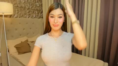hunkhomerontop online show from June 17, 9:25 am