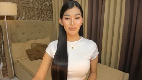 hunkhomerontop online show from November 19, 9:41 am