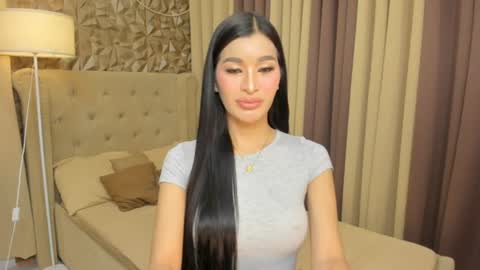 hunkhomerontop online show from July 19, 8:39 am