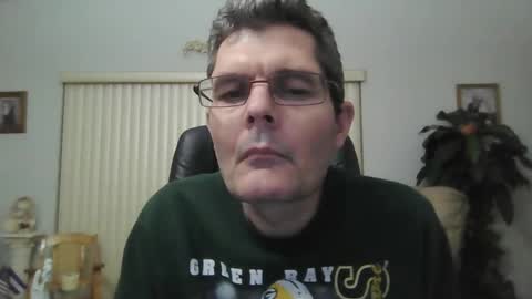 Snapshot of hunkmasclefad458 chatting on February 17, 6:20 am hunkmasclefad458 online show from February 17, 6:20 am