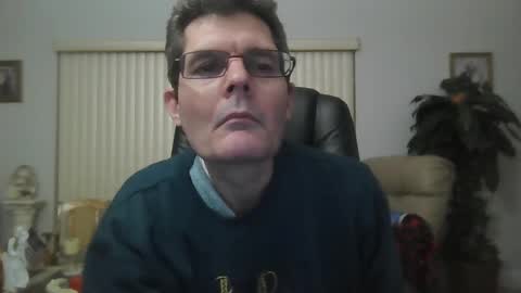 Snapshot of hunkmasclefad458 chatting on February 27, 5:29 am hunkmasclefad458 online show from February 27, 5:29 am