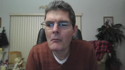 Snapshot of hunkmasclefad458 chatting on December 2, 6:57 am hunkmasclefad458 online show from December 2, 6:57 am