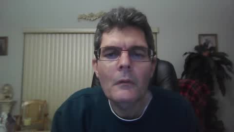 Snapshot of hunkmasclefad458 chatting on March 3, 4:47 am hunkmasclefad458 online show from March 3, 4:47 am
