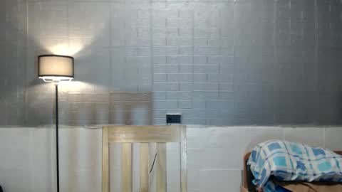 hunkylloyd online show from January 18, 7:39 am