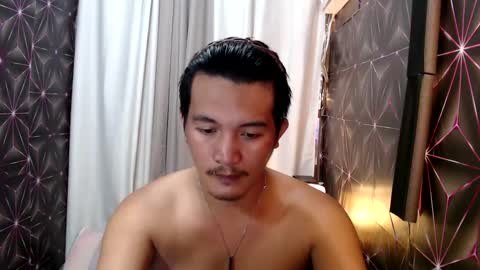 hunkylloyd online show from January 26, 2:03 am