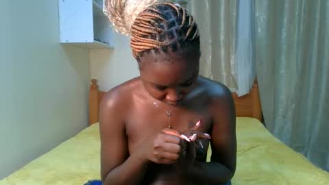 hunny online show from February 26, 1:42 am