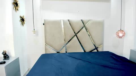 hunterheat_ online show from September 30, 11:53 am