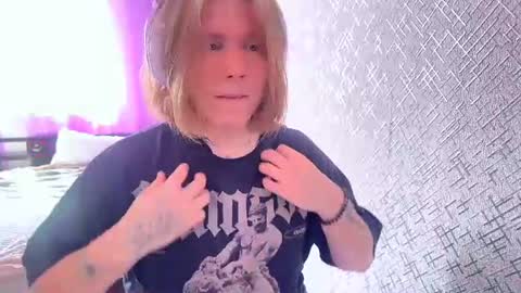 hurtqqq online show from June 11, 12:58 pm