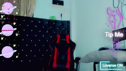 kelvis online show from October 6, 1:07 pm