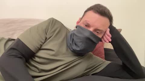 i o ro online show from December 2, 8:02 am