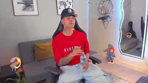 Light online show from August 2, 3:52 am