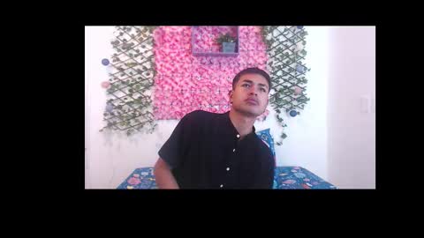 Snapshot of iam_lukas__ chatting on September 17, 5:22 am iam_lukas__ online show from September 17, 5:22 am