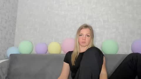 Venus online show from October 26, 1:56 pm