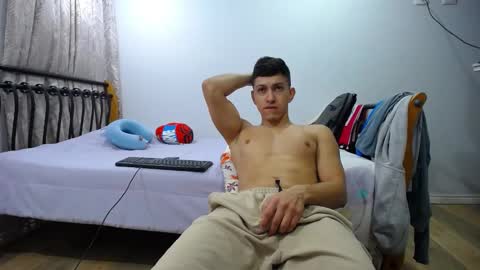 iam_yourbabyprincess_xd online show from January 30, 6:24 am