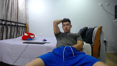 iam_yourbabyprincess_xd online show from February 14, 9:45 am