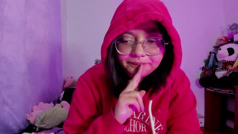 Zoe 3 online show from December 15, 11:34 am