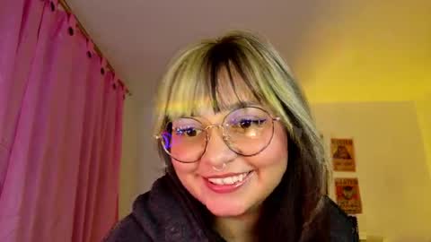 Zoe 3 online show from April 2, 11:33 pm