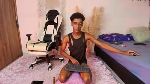 iamandrey_ online show from July 27, 1:25 am