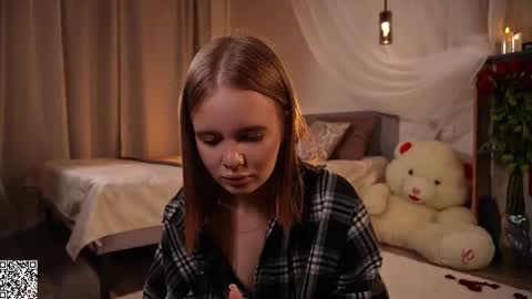 Claire online show from November 15, 4:41 pm