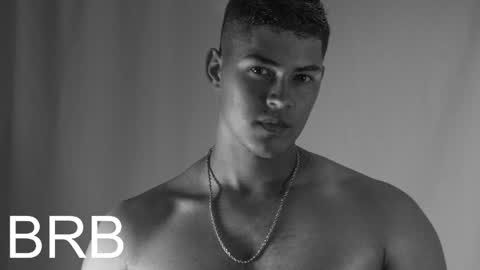 Dylan  independent model  online show from June 1, 5:25 pm