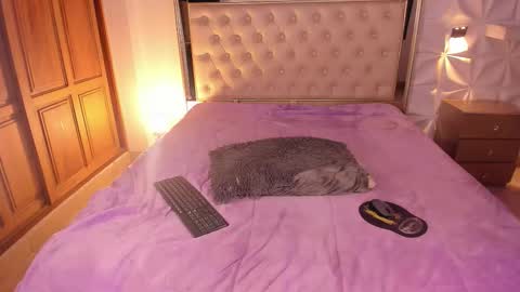 iamjuanjoc online show from March 14, 4:05 am