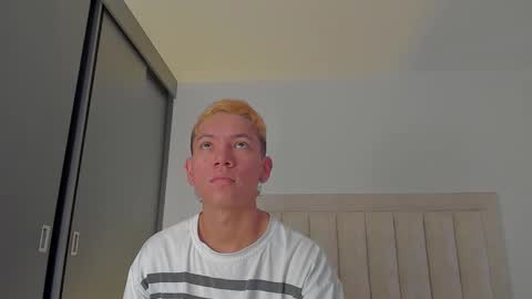 Juliiiiian online show from November 7, 11:12 am