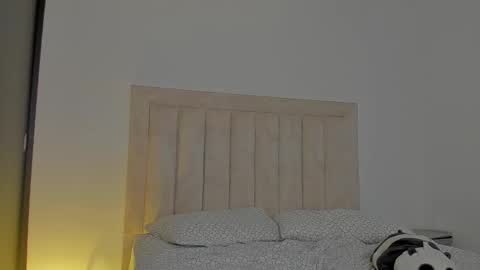 Juliiiiian online show from September 20, 11:35 am