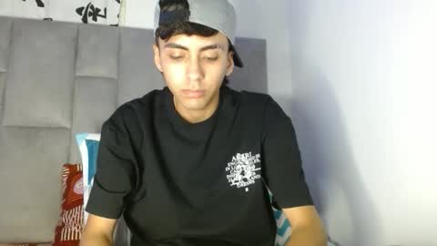 iammaik online show from November 17, 1:41 am