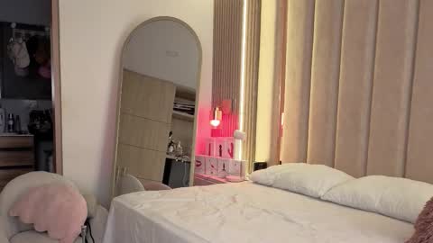 Nyxy online show from December 2, 11:08 am