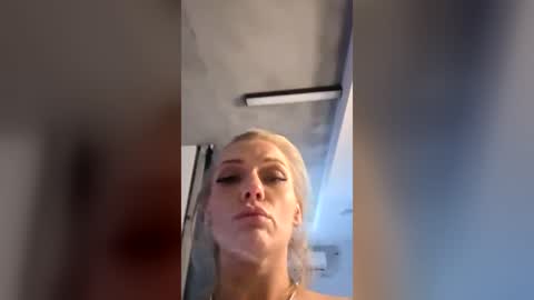 iamstephc online show from July 15, 1:00 am