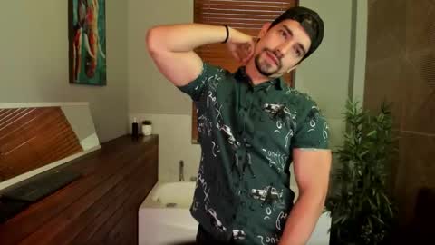 Ian Davis online show from October 15, 12:39 pm