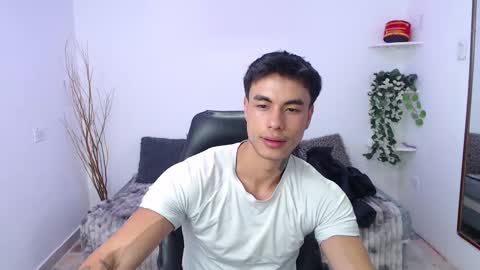 Ian  online show from February 10, 11:57 am