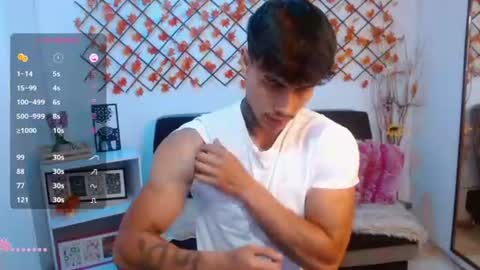 Ian  online show from July 8, 11:41 pm