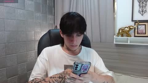 ian online show from December 15, 3:35 am