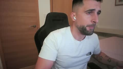 iberian_macho online show from October 24, 4:08 pm