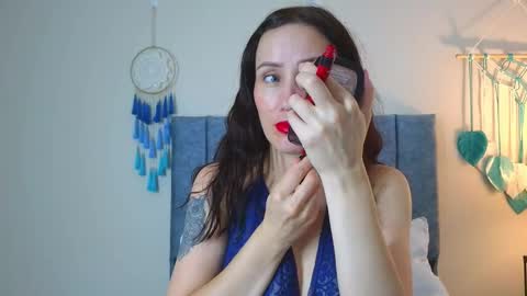 Iberian Moon online show from November 13, 1:36 pm