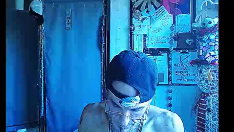 PMS online show from December 30, 4:40 pm