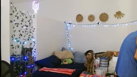 PMS online show from March 3, 12:50 pm