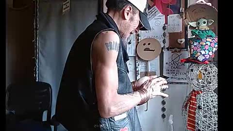 PMS online show from December 28, 2:53 pm