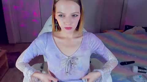 Nana online show from March 4, 4:26 pm