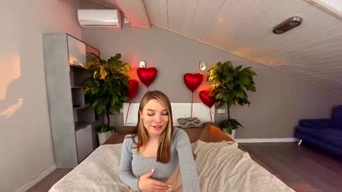 Danielle online show from February 17, 6:28 pm