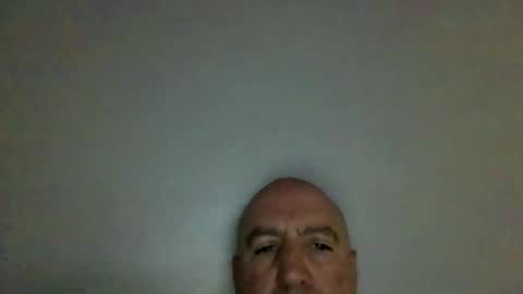 Snapshot of icumming chatting on February 14, 11:42 am icumming online show from February 14, 11:42 am